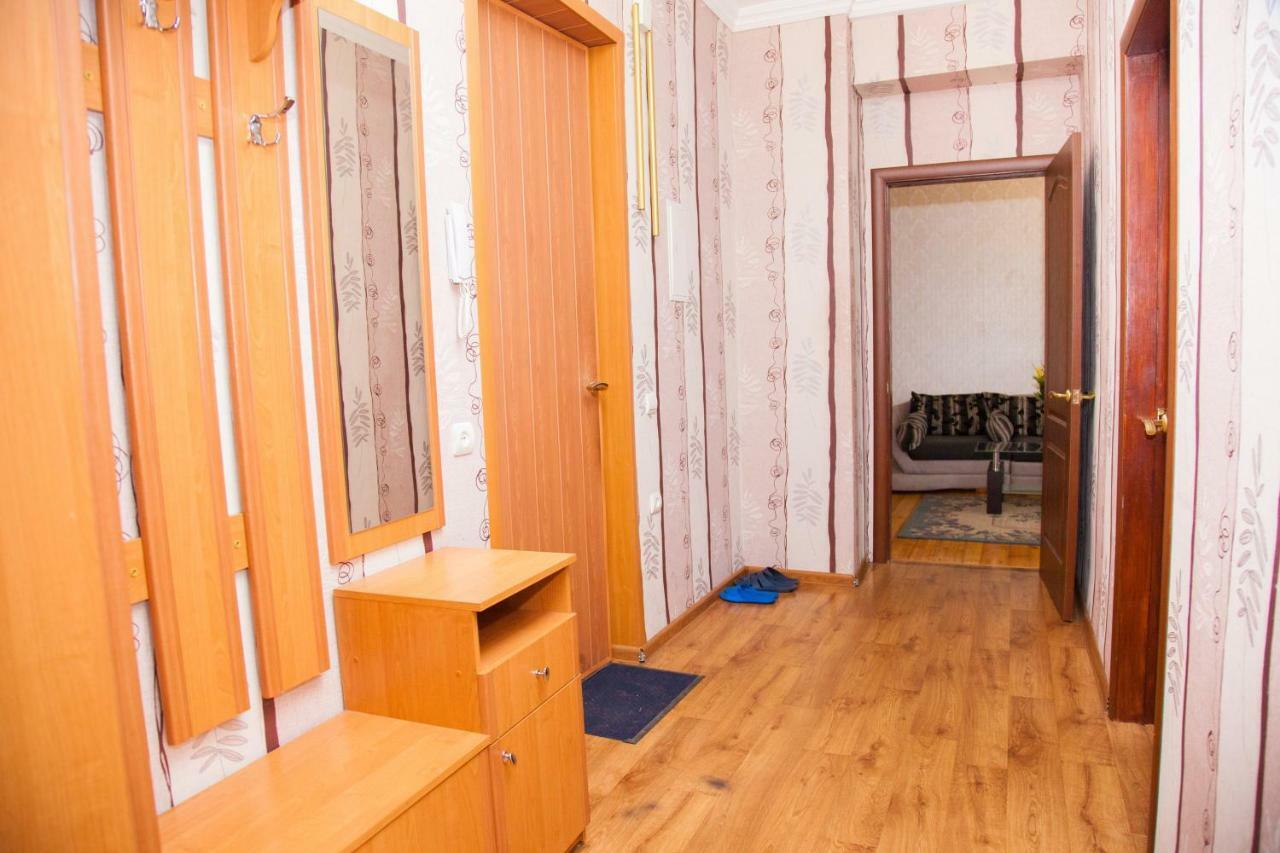 Apartment On Stalevariv Street 7 Zaporizhia المظهر الخارجي الصورة