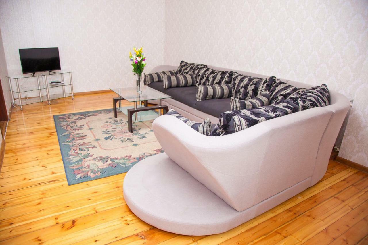 Apartment On Stalevariv Street 7 Zaporizhia المظهر الخارجي الصورة