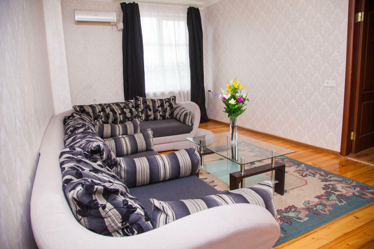 Apartment On Stalevariv Street 7 Zaporizhia المظهر الخارجي الصورة